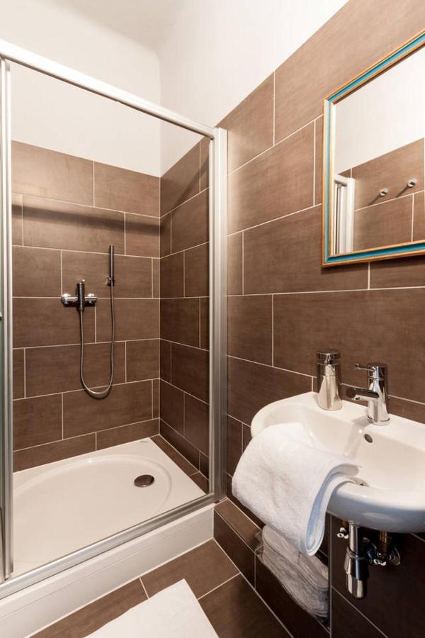 Europe Heart Apartment For 9 Budapeszt Zewnętrze zdjęcie